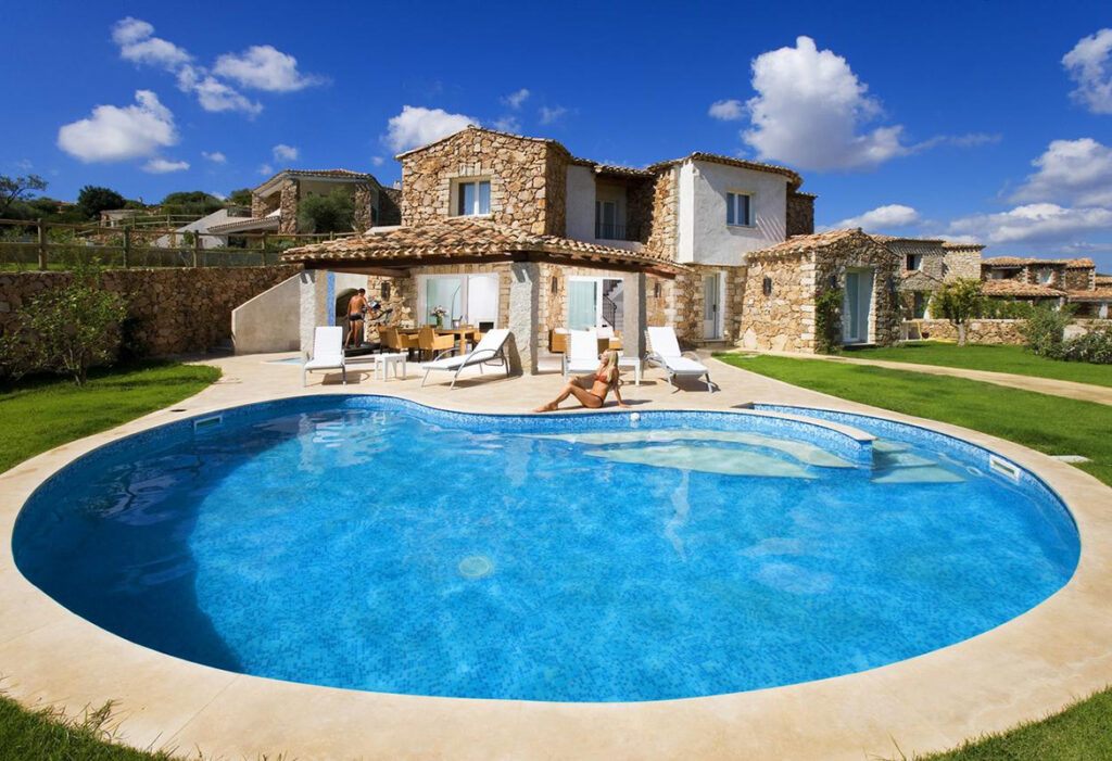 piscina privata villas resort castiadas